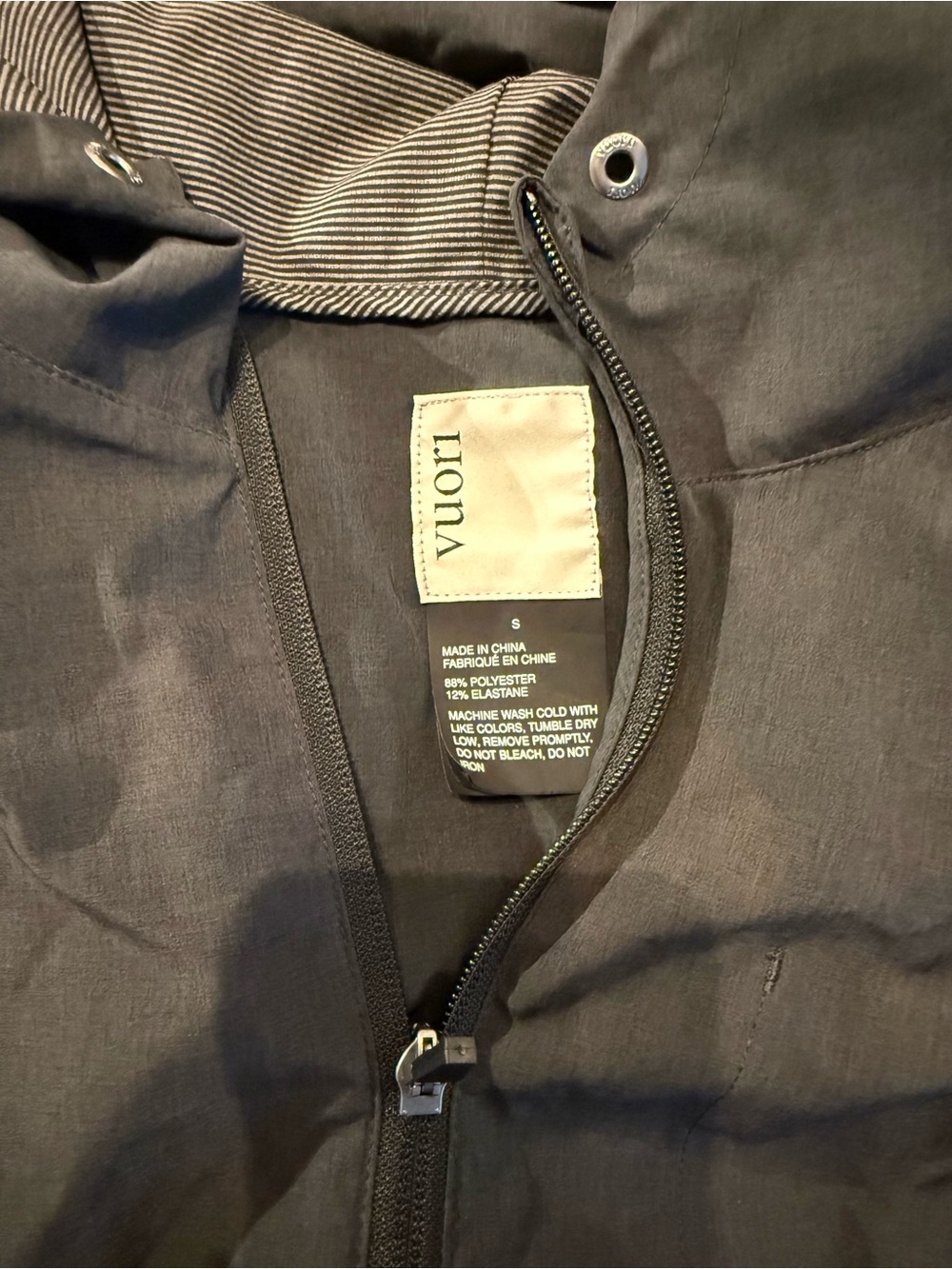 Vuori Women’s Outdoor Trainer Shell Jacket Black Heather Hooded Full Zip - Picture 6 of 6